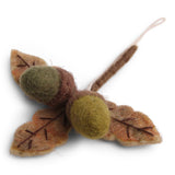 En Gry & Sif Acorns on Leaves Green